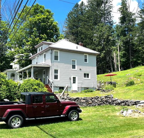 532 Old Route 17, Livingston Manor, NY 12758