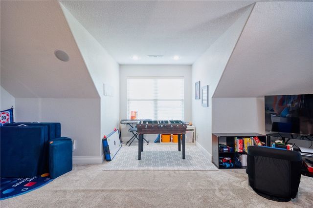 6211 S 28th Street, Rogers, AR 72758