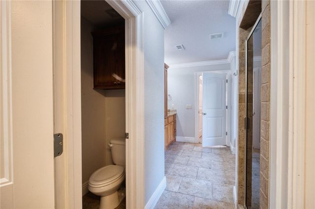 6211 S 28th Street, Rogers, AR 72758