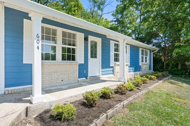 604 Valley Grove Ct, Hermitage, TN 37076