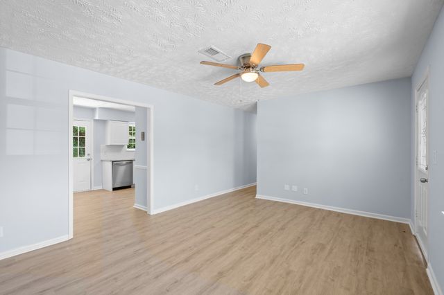 604 Valley Grove Ct, Hermitage, TN 37076