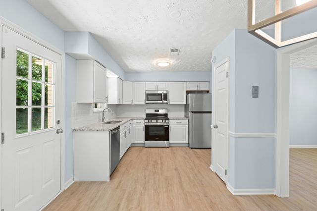 604 Valley Grove Ct, Hermitage, TN 37076