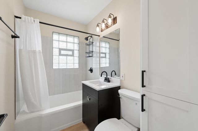 6749 Ontario Avenue, Hammond, IN 46323