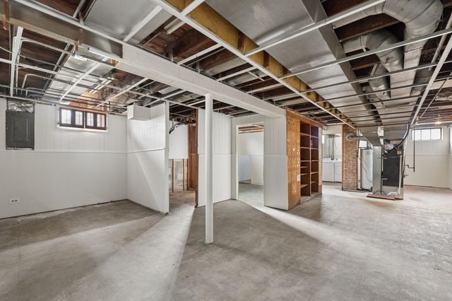 6749 Ontario Avenue, Hammond, IN 46323