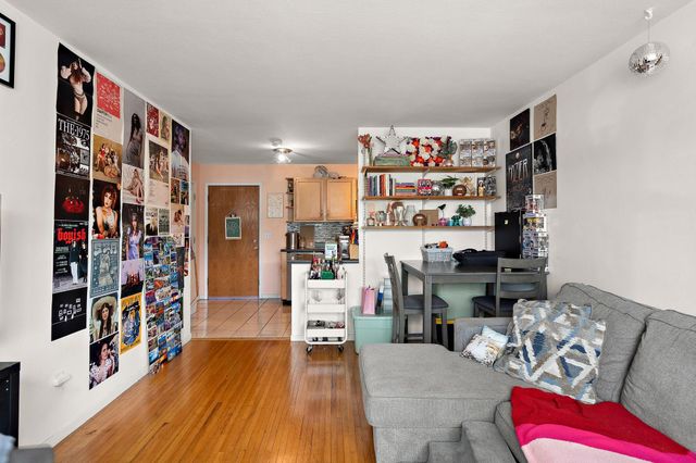2112 Garfield Avenue 14, Minneapolis, MN 55405