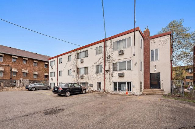 2112 Garfield Avenue 14, Minneapolis, MN 55405