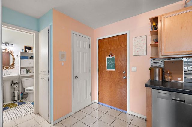 2112 Garfield Avenue 14, Minneapolis, MN 55405