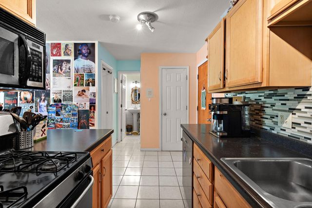 2112 Garfield Avenue 14, Minneapolis, MN 55405
