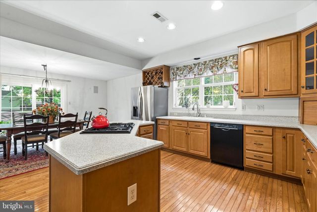1700 DEARBOUGHT DR, Frederick, MD 21701