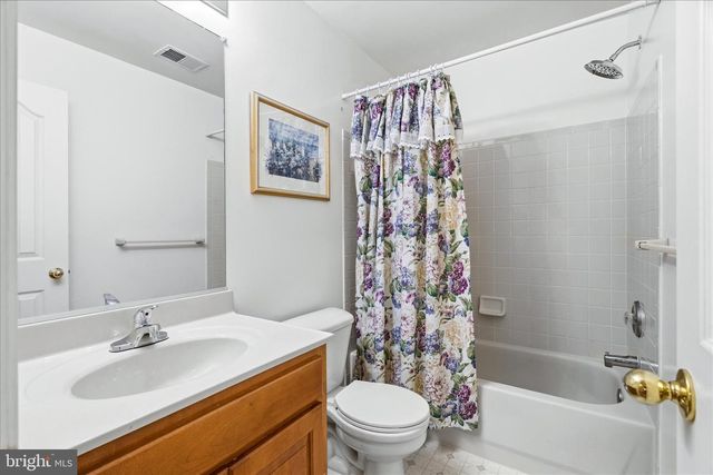 1700 DEARBOUGHT DR, Frederick, MD 21701