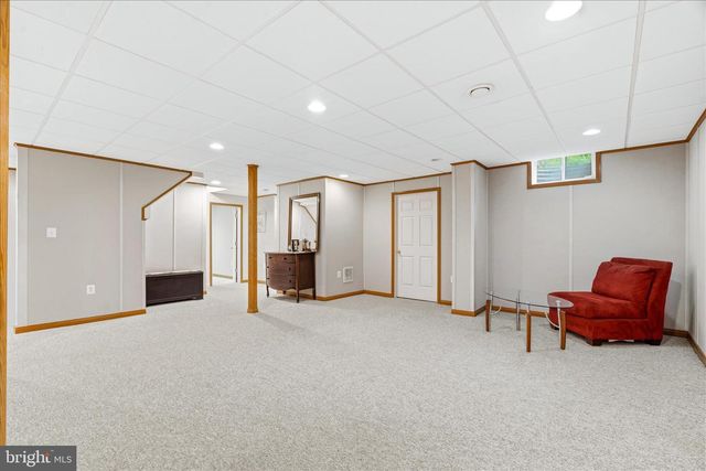 1700 DEARBOUGHT DR, Frederick, MD 21701