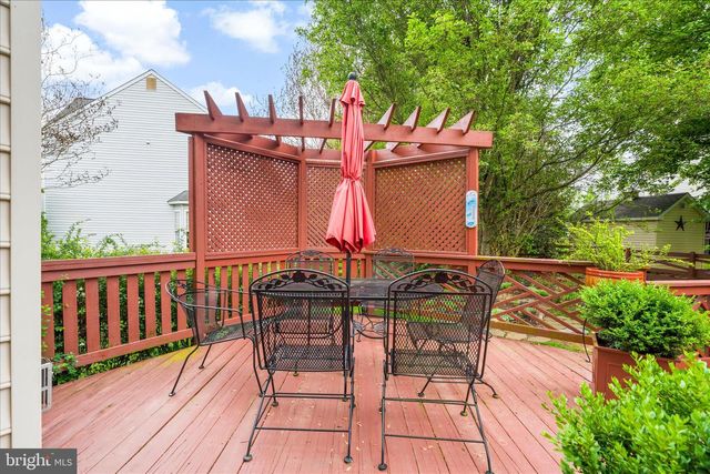 1700 DEARBOUGHT DR, Frederick, MD 21701