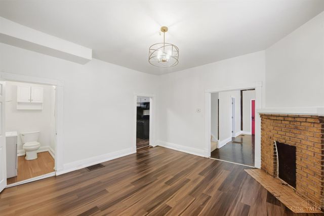 3144 Durrell Avenue, Cincinnati, OH 45207
