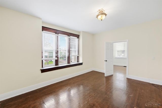 3144 Durrell Avenue, Cincinnati, OH 45207