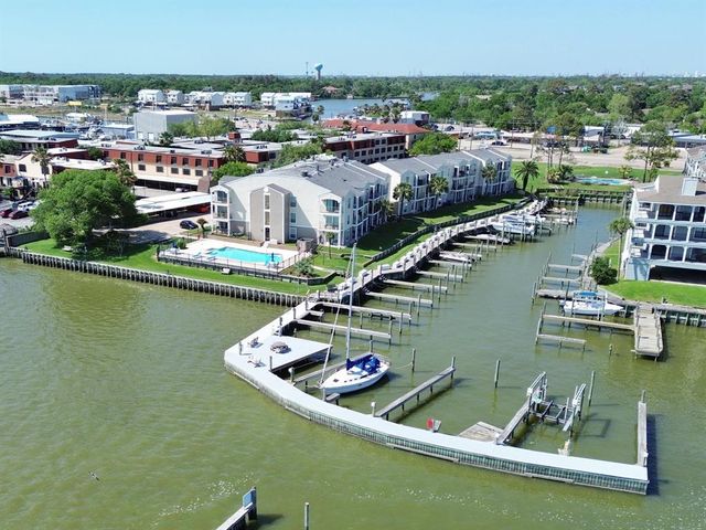 205 Yacht Club Lane 205, Seabrook, TX 77586
