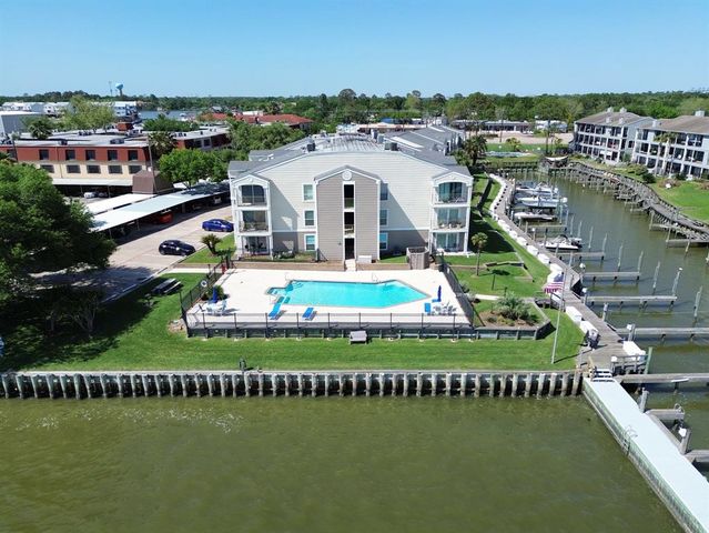 205 Yacht Club Lane 205, Seabrook, TX 77586