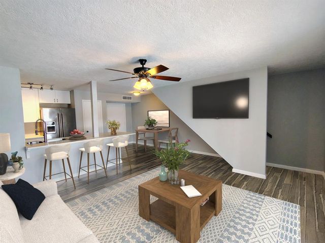 205 Yacht Club Lane 205, Seabrook, TX 77586