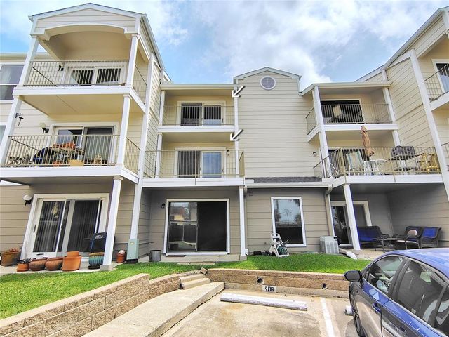 205 Yacht Club Lane 205, Seabrook, TX 77586