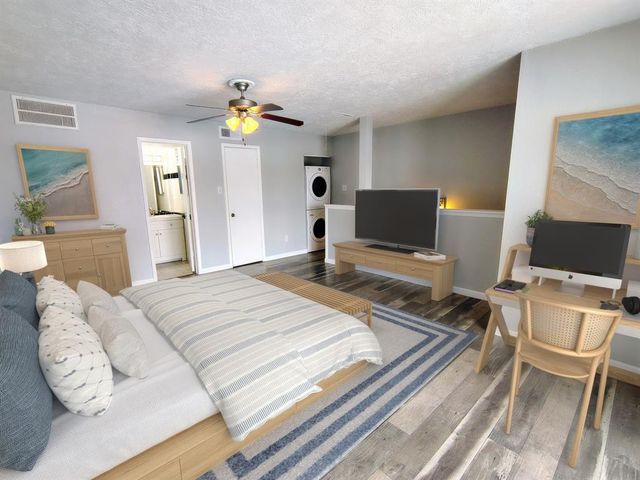 205 Yacht Club Lane 205, Seabrook, TX 77586
