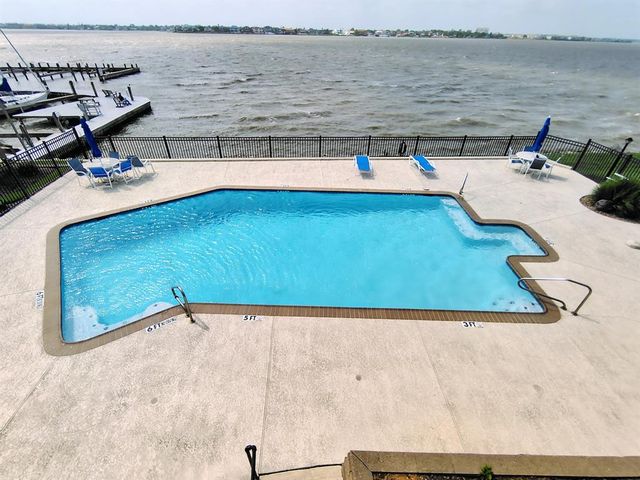 205 Yacht Club Lane 205, Seabrook, TX 77586