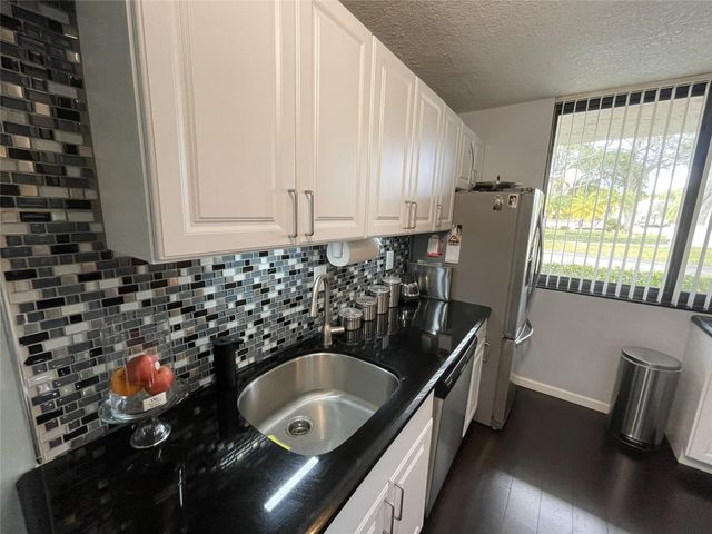 9505 SW 1st Court 9505, Coral Springs, FL 33071