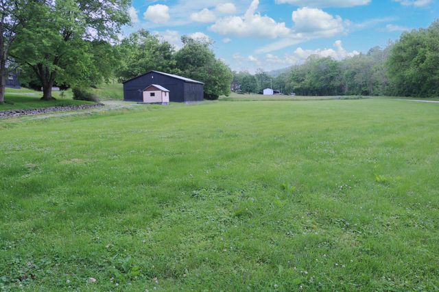1747 Holts Creek Road, Foster, KY 41043
