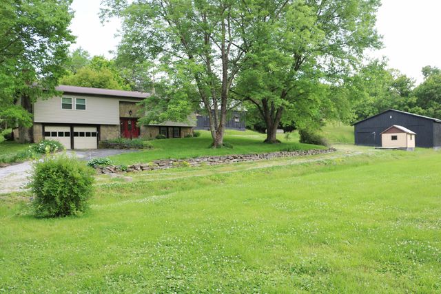 1747 Holts Creek Road, Foster, KY 41043