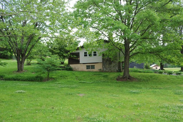 1747 Holts Creek Road, Foster, KY 41043