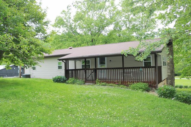1747 Holts Creek Road, Foster, KY 41043