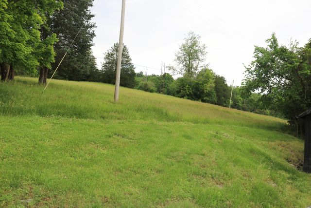 1747 Holts Creek Road, Foster, KY 41043