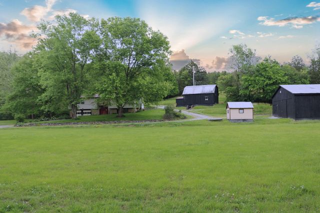 1747 Holts Creek Road, Foster, KY 41043