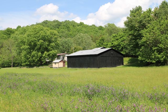 1747 Holts Creek Road, Foster, KY 41043
