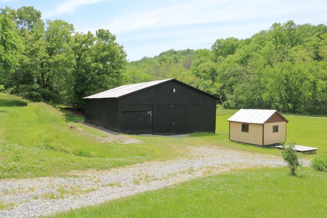 1747 Holts Creek Road, Foster, KY 41043