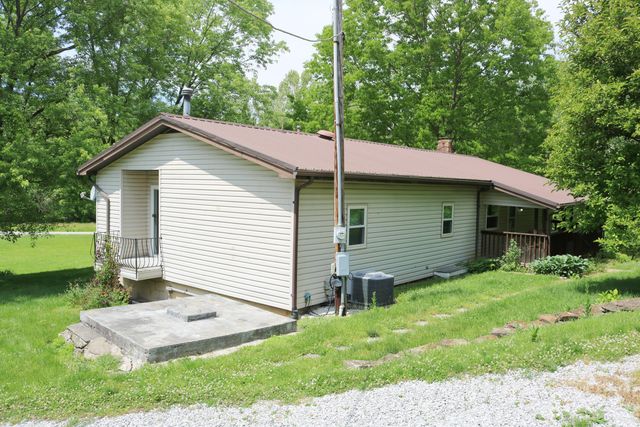 1747 Holts Creek Road, Foster, KY 41043