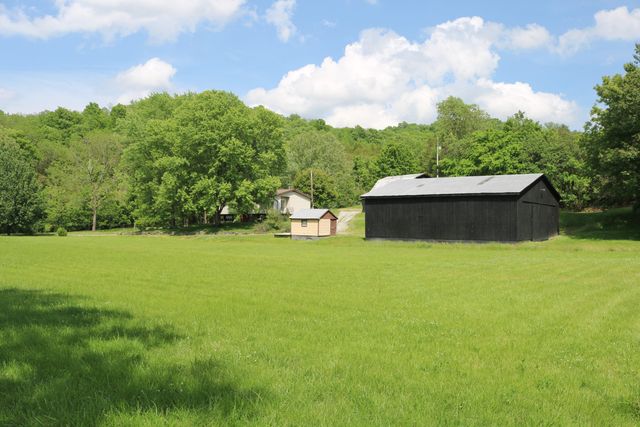 1747 Holts Creek Road, Foster, KY 41043