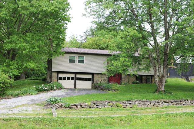 1747 Holts Creek Road, Foster, KY 41043
