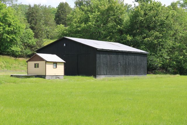 1747 Holts Creek Road, Foster, KY 41043