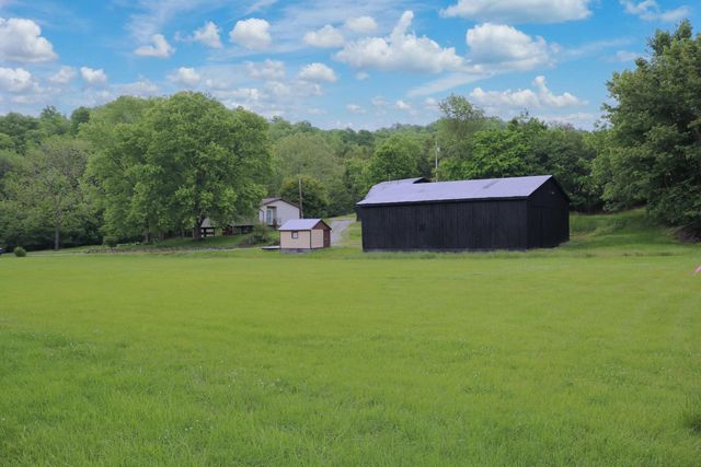 1747 Holts Creek Road, Foster, KY 41043