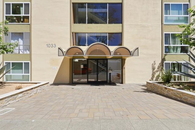 1033 Crestview Drive 110, Mountain View, CA 94040