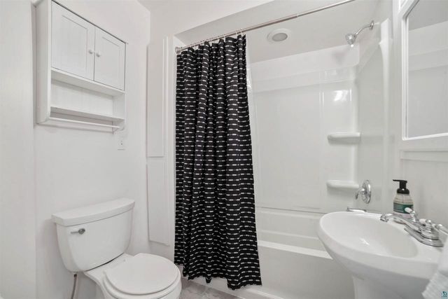 710 5th St, Superior, WI 54880