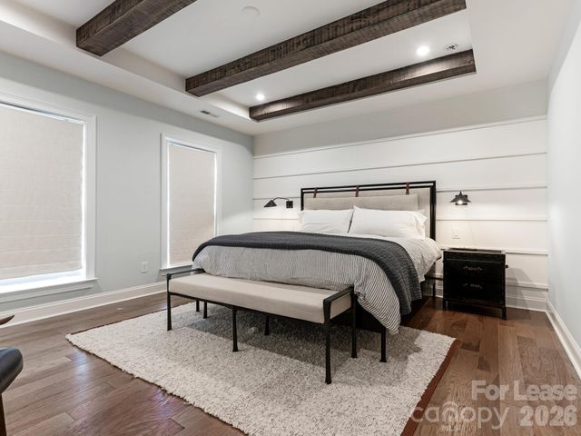 2555 Deacon Avenue, Charlotte, NC 28204