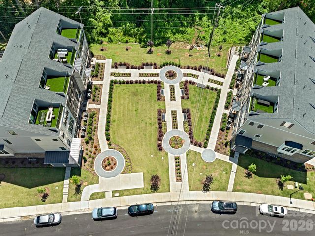2555 Deacon Avenue, Charlotte, NC 28204
