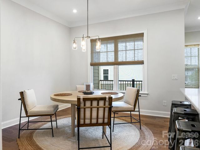 2555 Deacon Avenue, Charlotte, NC 28204