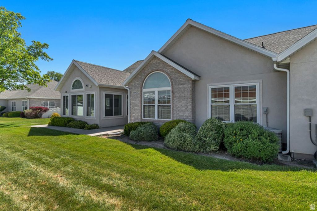 3549 S VILLA DR #D, West Valley City, UT 84120 — photo 2