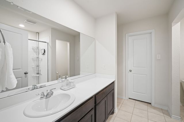 1536 Owen Way, Waxahachie, TX 75165