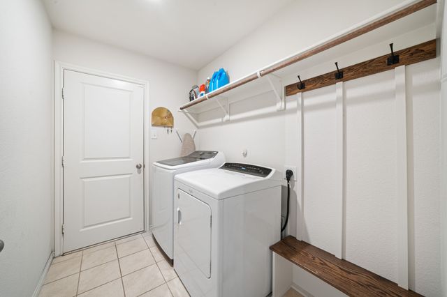 1536 Owen Way, Waxahachie, TX 75165