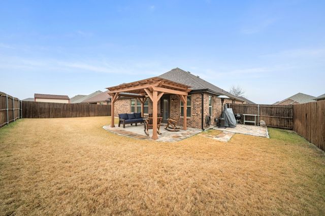1536 Owen Way, Waxahachie, TX 75165