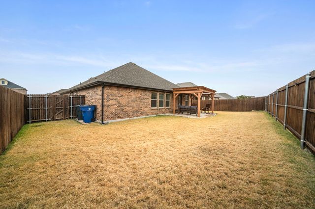 1536 Owen Way, Waxahachie, TX 75165