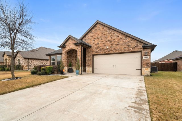1536 Owen Way, Waxahachie, TX 75165