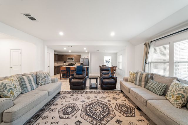 1536 Owen Way, Waxahachie, TX 75165